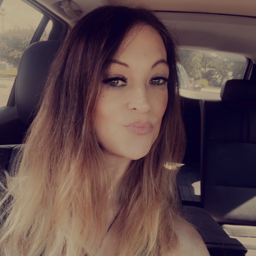 Meet your Posher, Amelia